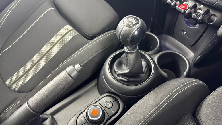 MINI Hatchback 2.0 Cooper S Classic II 3dr Petrol Hatchback